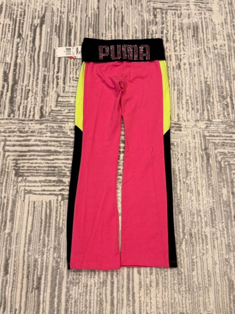 New Puma girls youth medium pink/neon/black yoga pants MSRP $36.